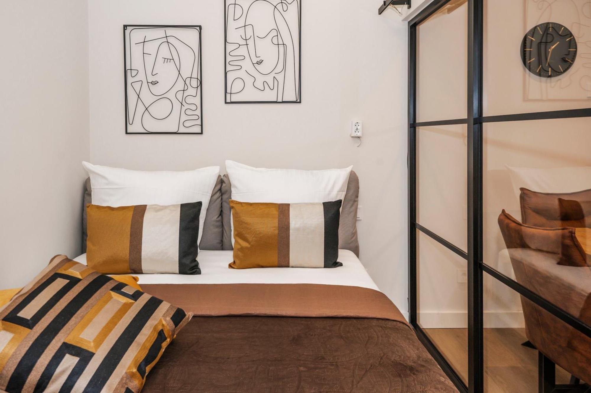 S331 - Luxurious Two Bedroom Duplex Apartment In Cologne Exterior photo