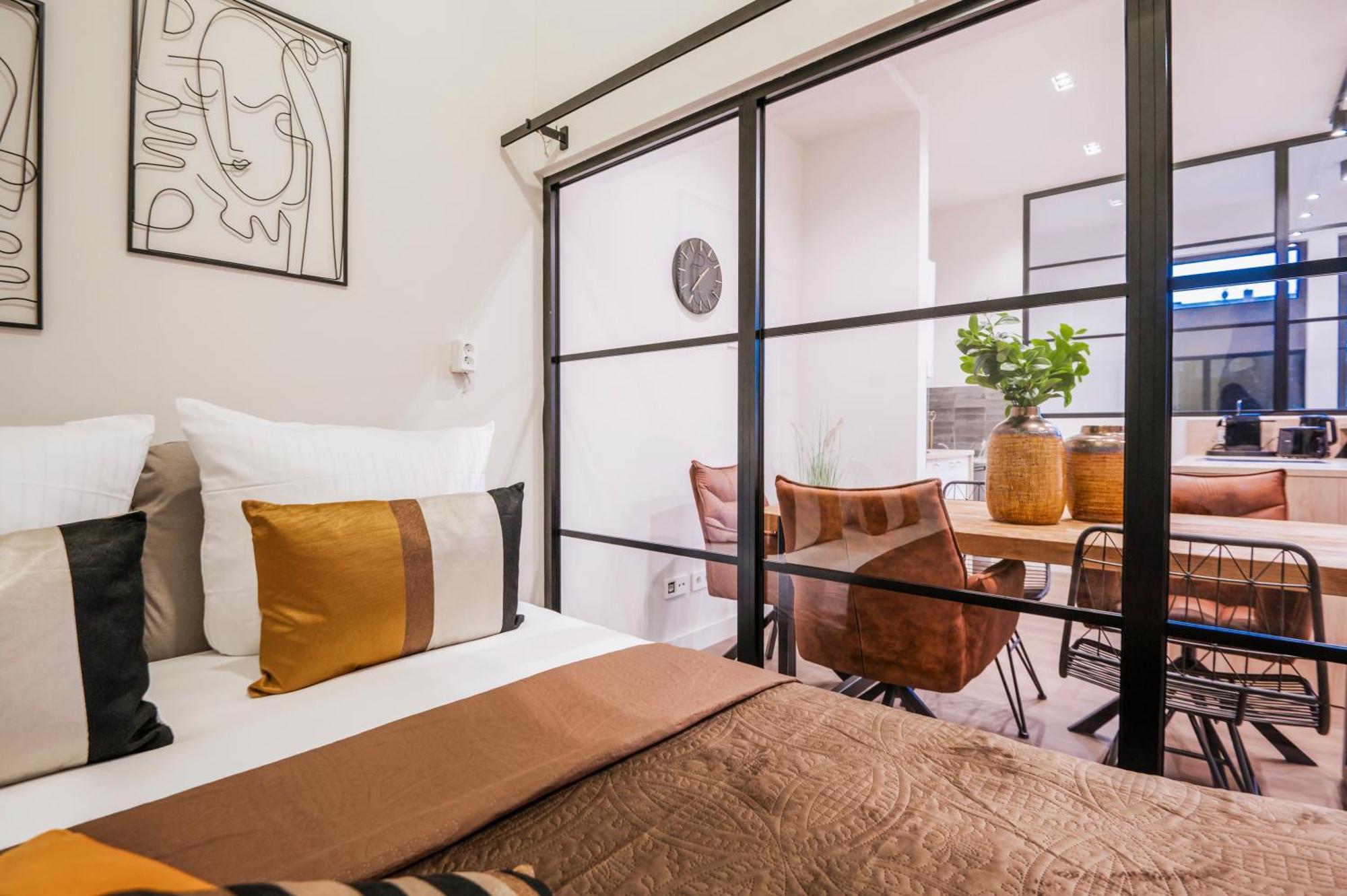 S331 - Luxurious Two Bedroom Duplex Apartment In Cologne Exterior photo